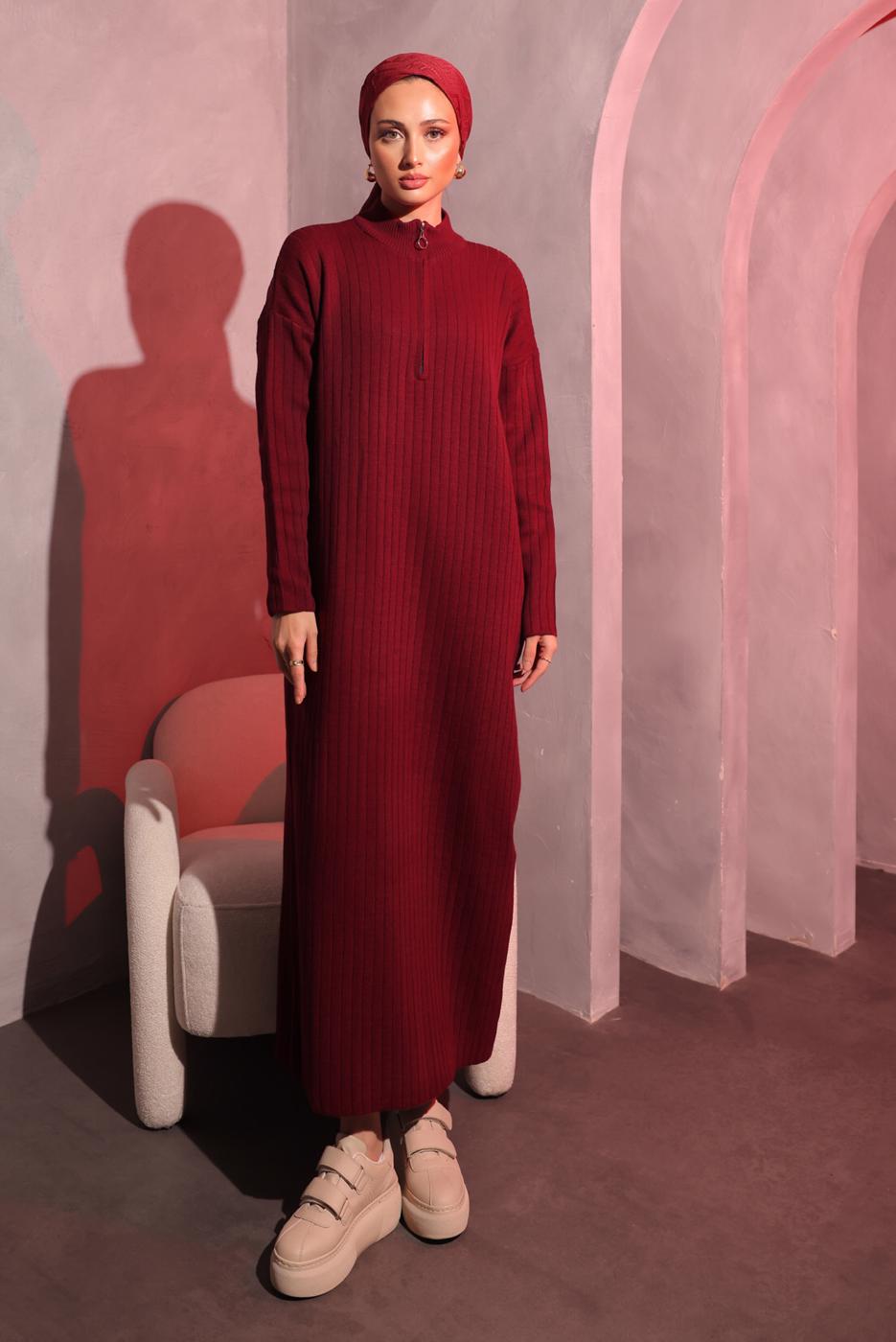 Tesettür giyim BORDO FERMUAR DETAYLI TRİKO ELBİSE T 3109