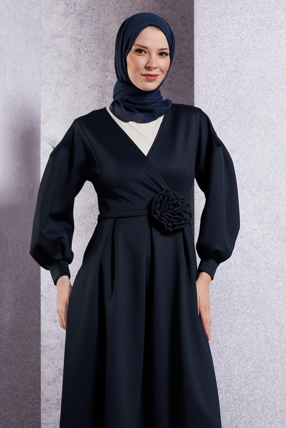 Tesettür giyim LACİVERT KUŞAK DETAYLI ELBİSE T 6183