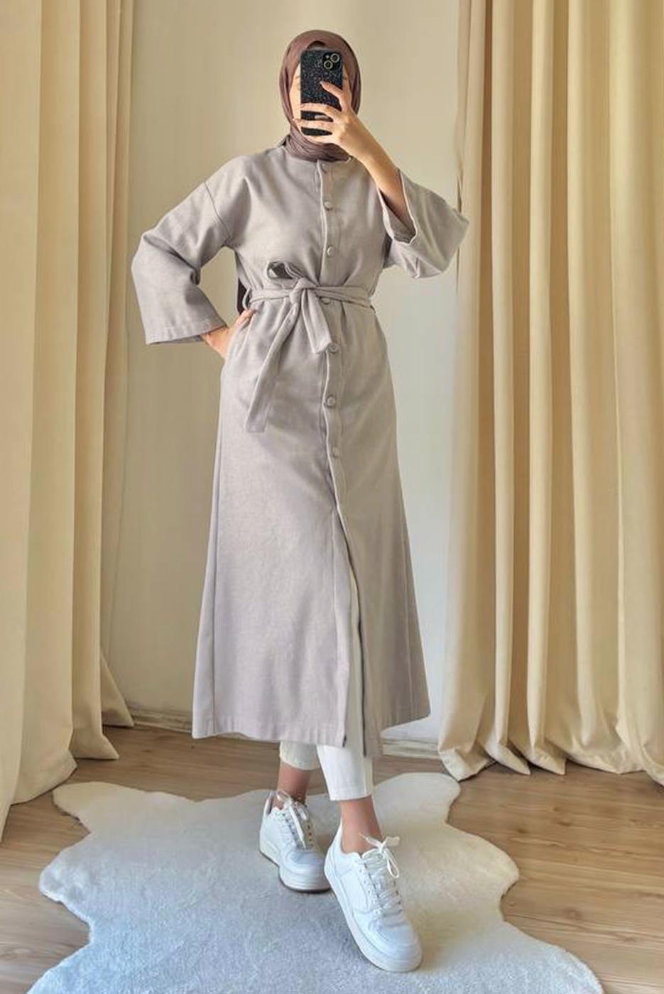 Tesettür giyim KREM KUŞAKLI KABAN T 0316