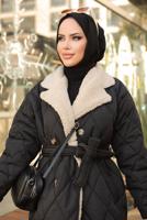 Tesettür giyim SİYAH KUŞAKLI KÜRKLÜ KABAN T 4084