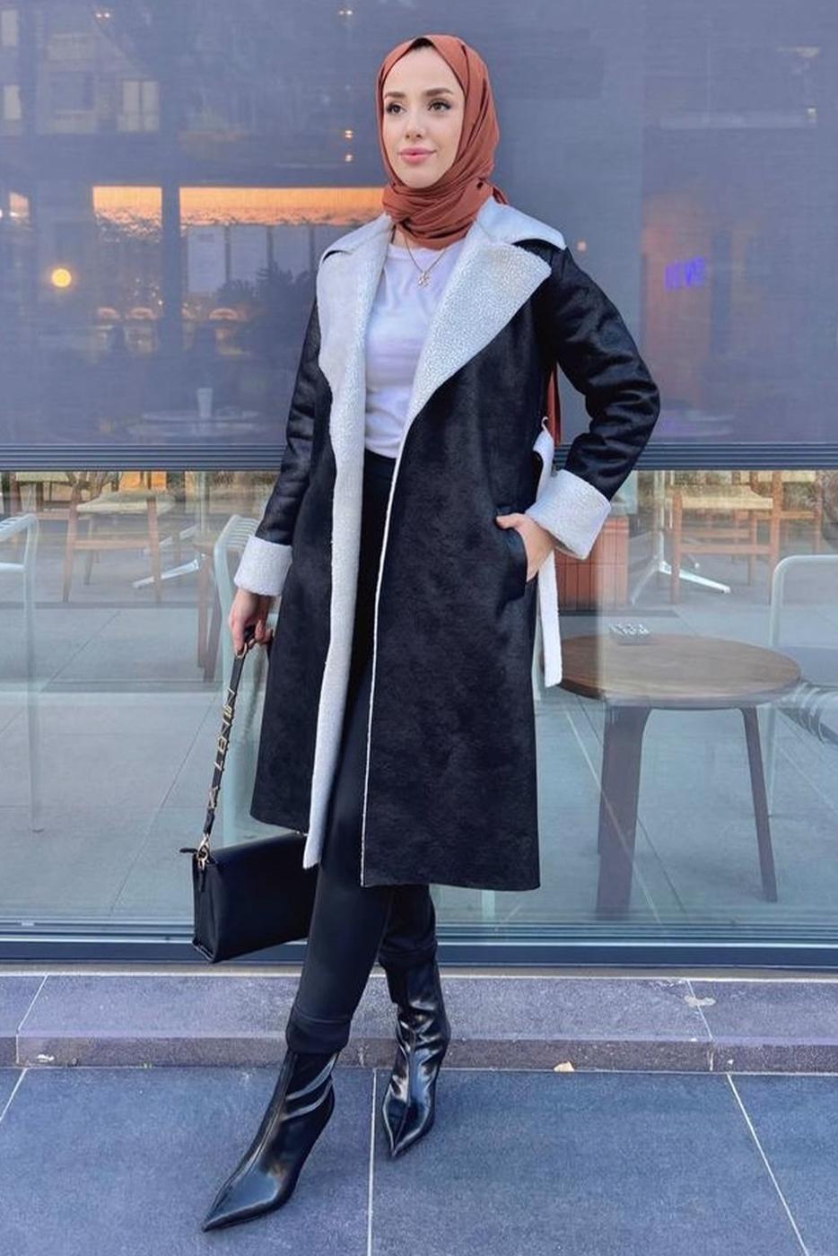 Tesettür giyim SİYAH KUŞAKLI KABAN T 9595