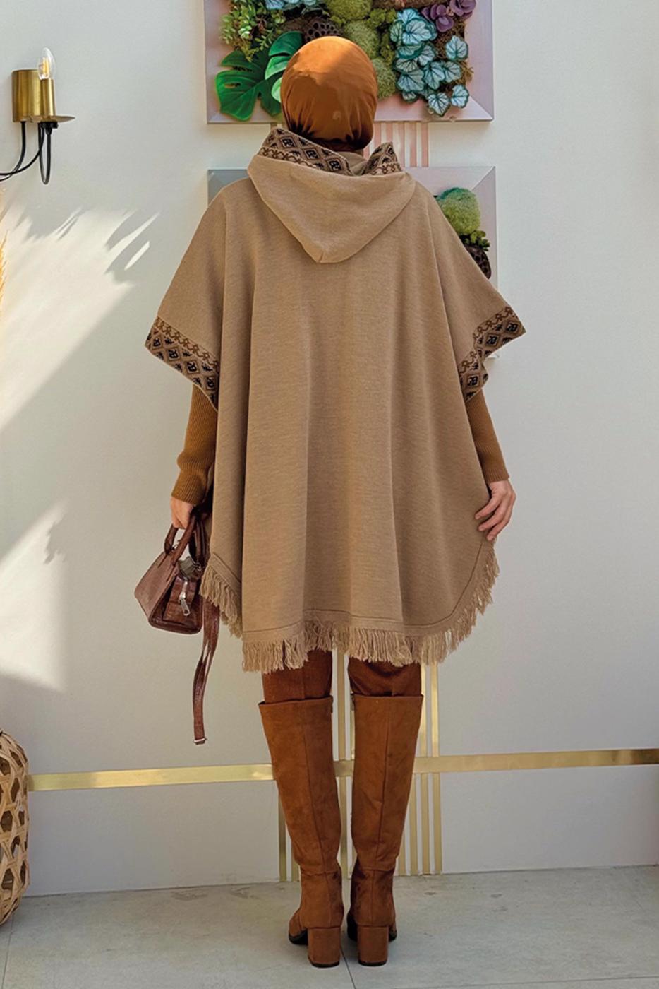 Tesettür giyim VİZON KAPÜŞONLU TRİKO PANÇO T 32021