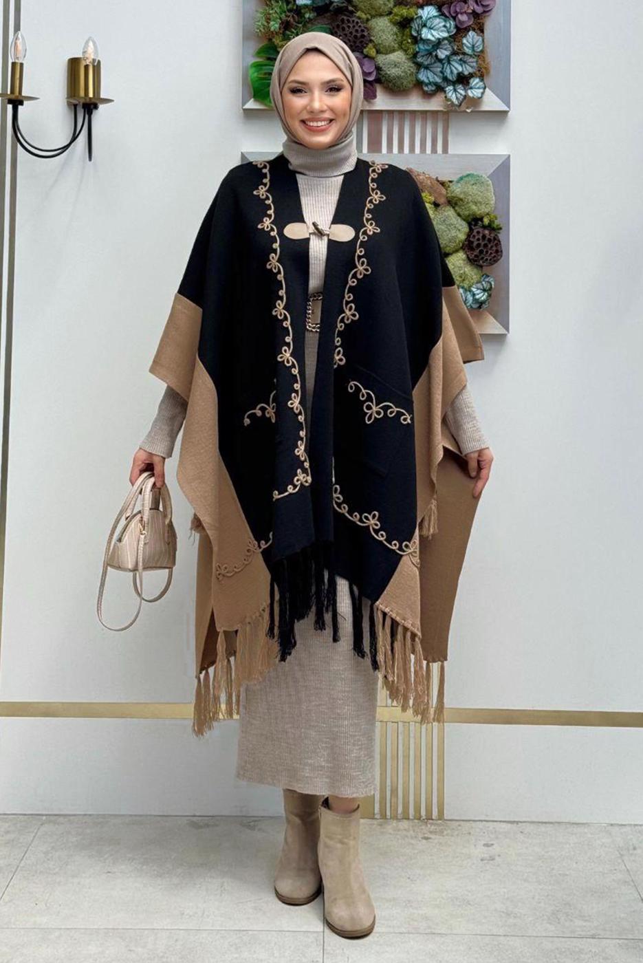 Tesettür giyim SİYAH PÜSKÜL DETAYLI TRİKO PANÇO T 15021