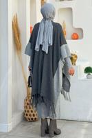 Tesettür giyim GRİ PÜSKÜL DETAYLI TRİKO PANÇO T 15021