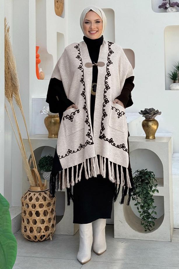 Tesettür giyim BEJ PÜSKÜL DETAYLI TRİKO PANÇO T 15021 - TRENDTESETTÜR