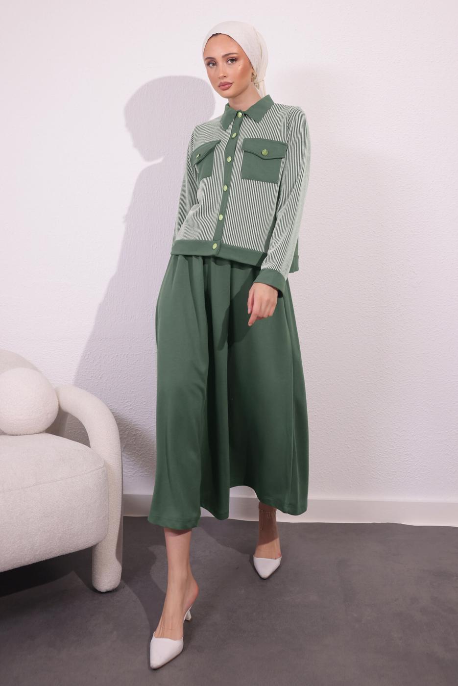 Vêtements hijab KAKI COSTUME À JUPE À RAYURES T 0054