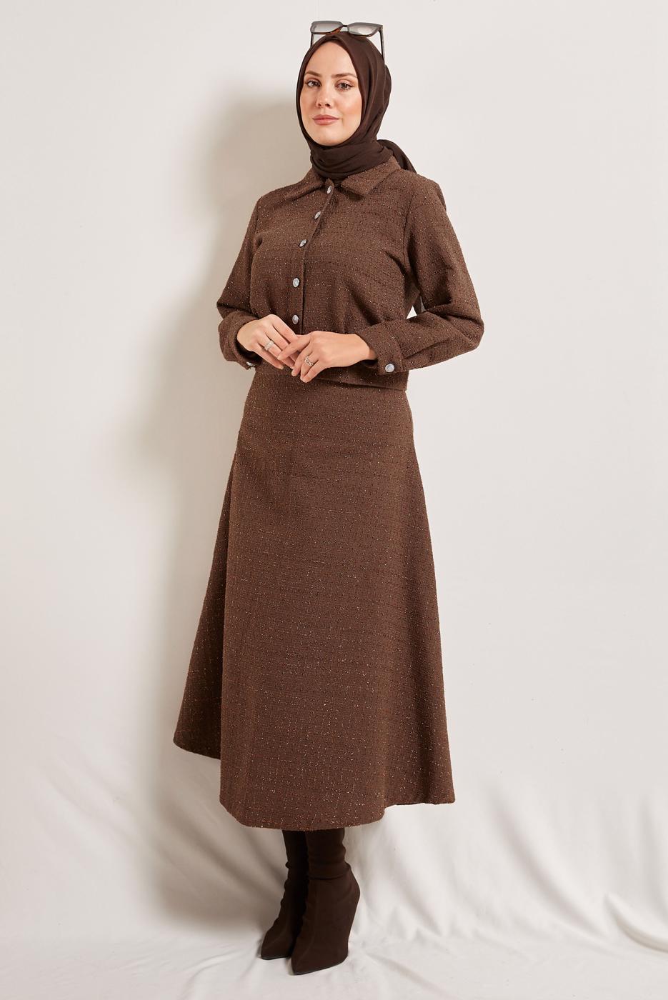 Vêtements hijab BRUN COSTUME À JUPE BOUTONNE T 0541