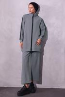 Tesettür giyim GRİ ŞERİT DETAYLI PANTOLONLU TAKIM T 2654