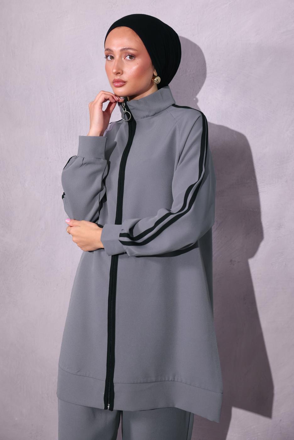 Tesettür giyim GRİ ŞERİT DETAYLI PANTOLONLU TAKIM T 2654