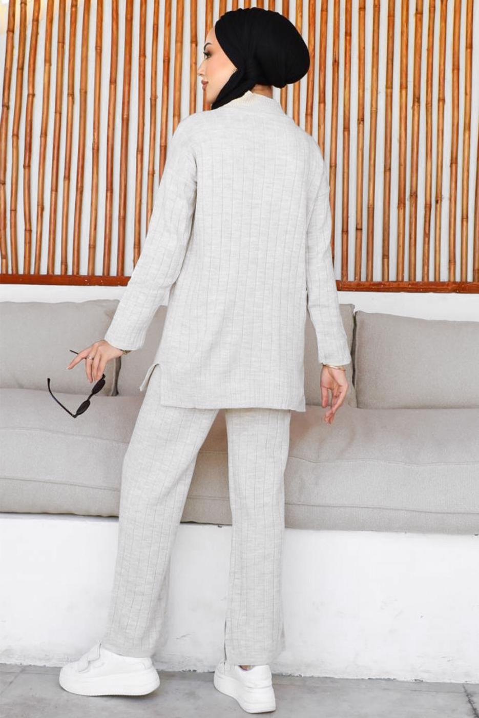 Tesettür giyim BEJ PANTOLONLU TRİKO TAKIM T 50032