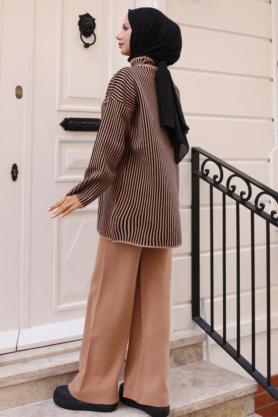 Hijab clothing BROWN KNITWEAR PANTS SUIT T 50042