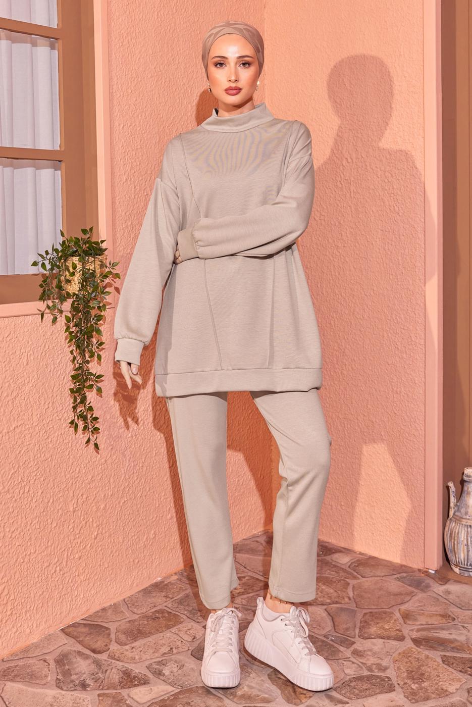 Tesettür giyim BEJ ÖRME PANTOLONLU EŞOFMAN TAKIM T 8044