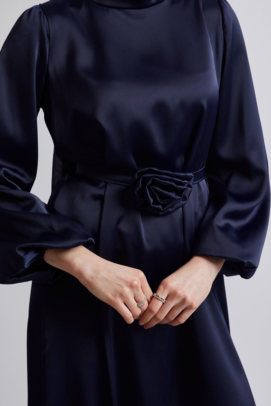 Tesettür giyim LACİVERT SATEN ABİYE ELBİSE T 0821