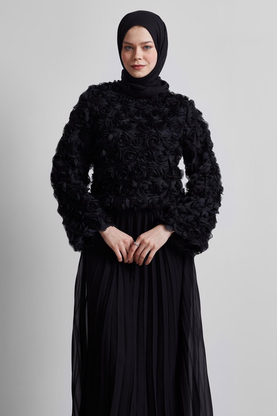 Tesettür giyim SİYAH GÜL DETAYLI BLUZ T 3916