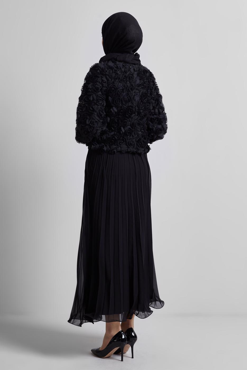 Tesettür giyim SİYAH GÜL DETAYLI BLUZ T 3916