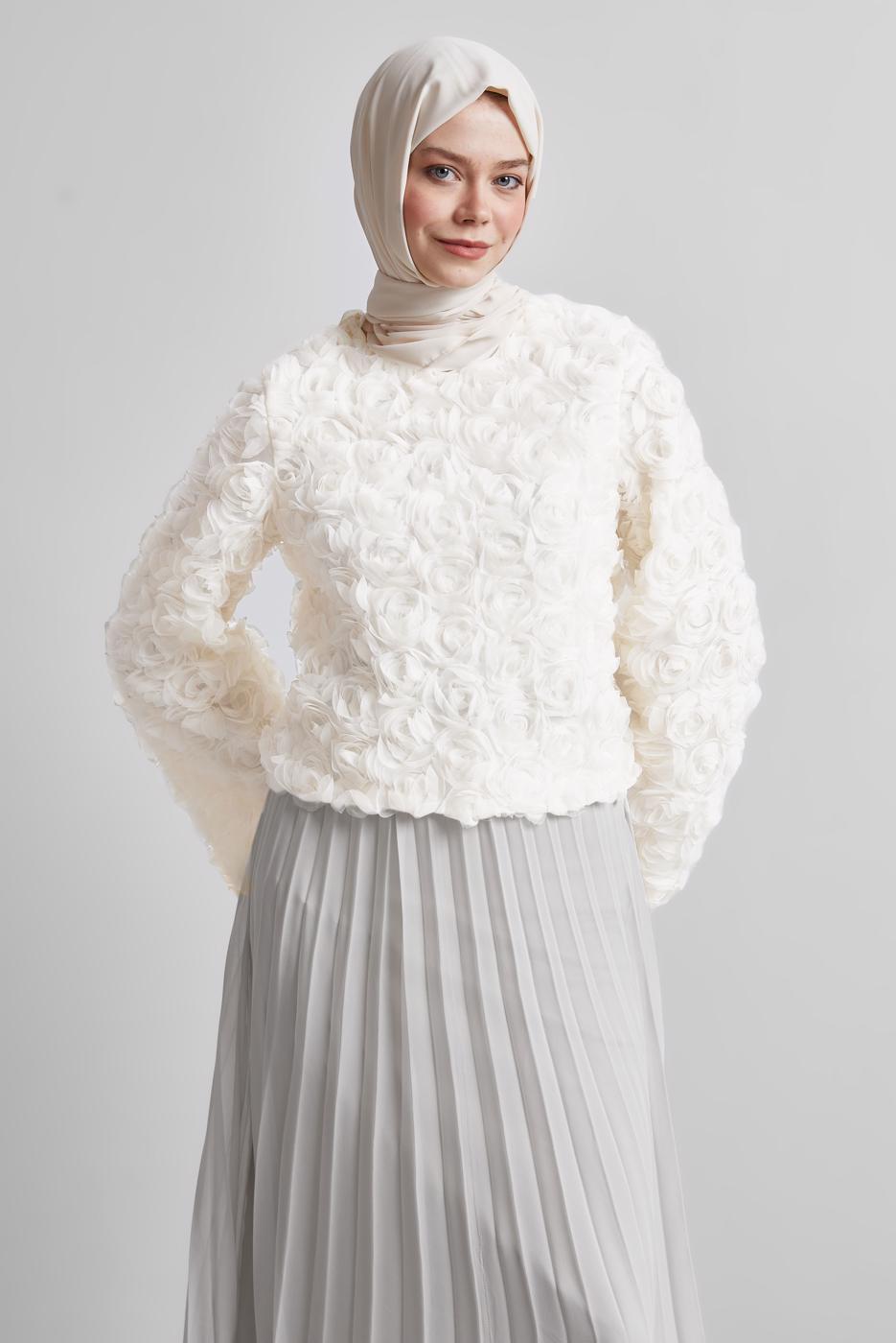 Tesettür giyim BEYAZ GÜL DETAYLI BLUZ T 3916