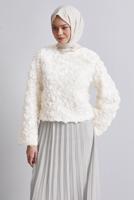 Tesettür giyim BEYAZ GÜL DETAYLI BLUZ T 3916
