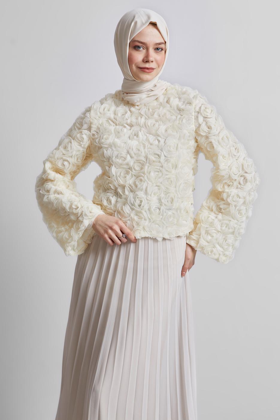 Tesettür giyim EKRU GÜL DETAYLI BLUZ T 3916