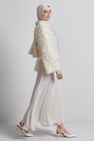 Tesettür giyim EKRU GÜL DETAYLI BLUZ T 3916