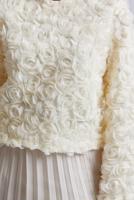 Tesettür giyim EKRU GÜL DETAYLI BLUZ T 3916