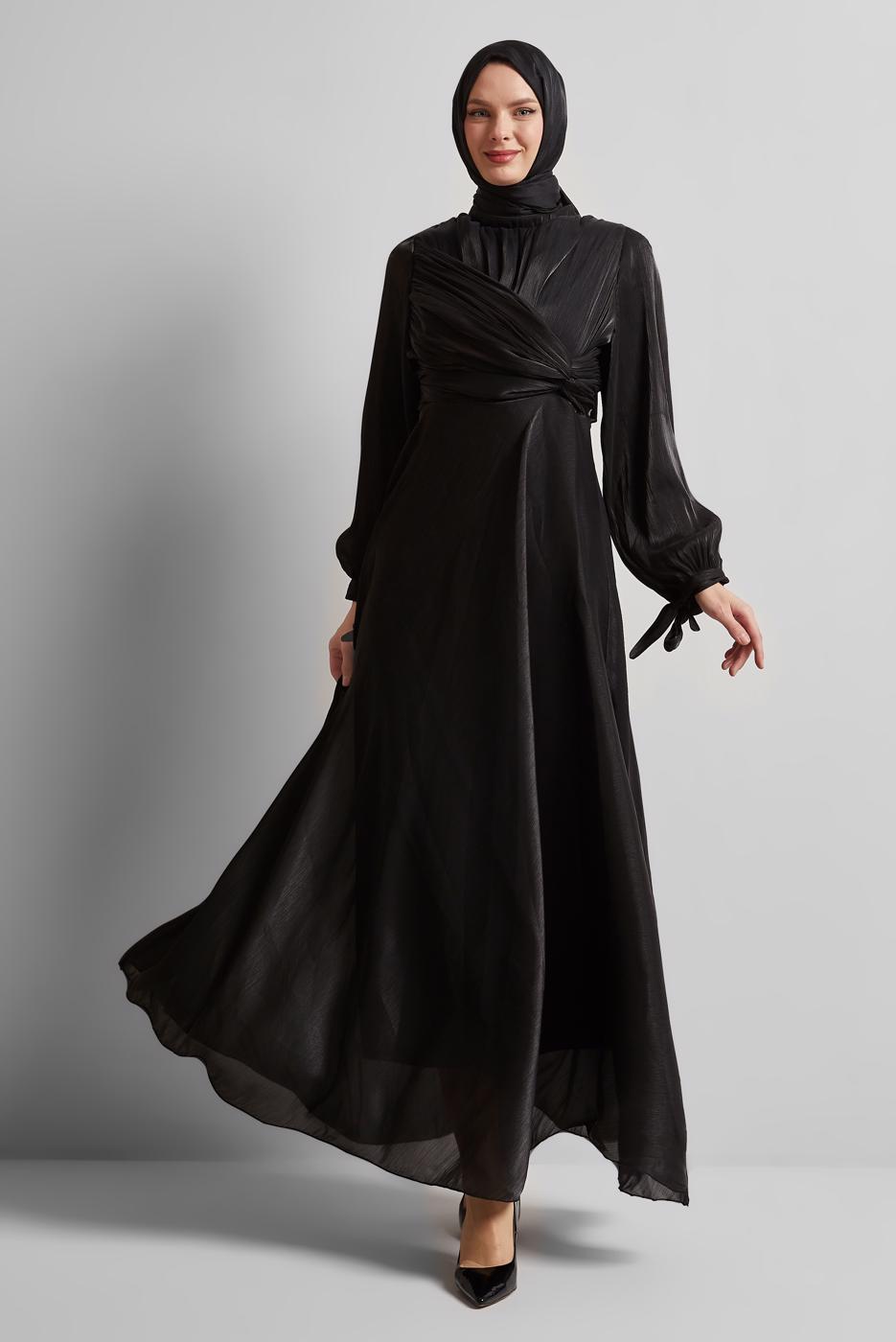 Tesettür giyim SİYAH BÜZGÜ DETAYLI ABİYE ELBİSE T 0226