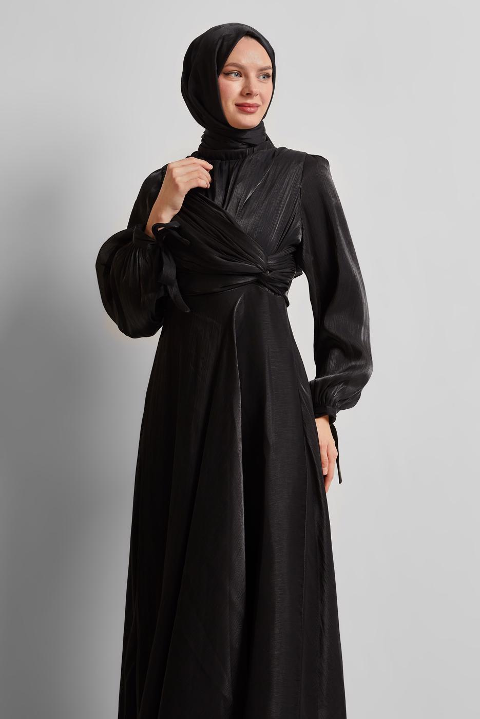 Tesettür giyim SİYAH BÜZGÜ DETAYLI ABİYE ELBİSE T 0226