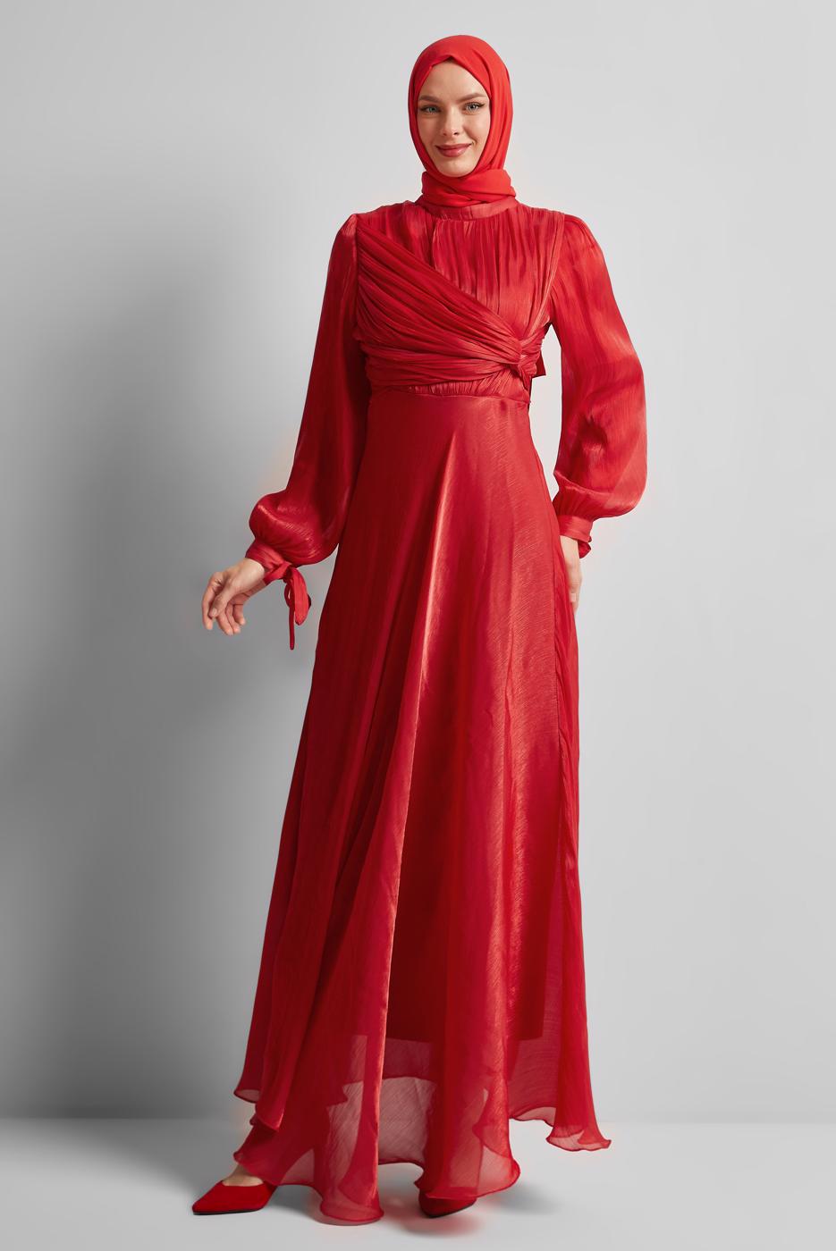 Tesettür giyim KIRMIZI BÜZGÜ DETAYLI ABİYE ELBİSE T 0226