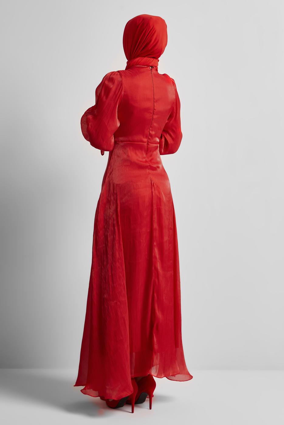 Tesettür giyim KIRMIZI BÜZGÜ DETAYLI ABİYE ELBİSE T 0226