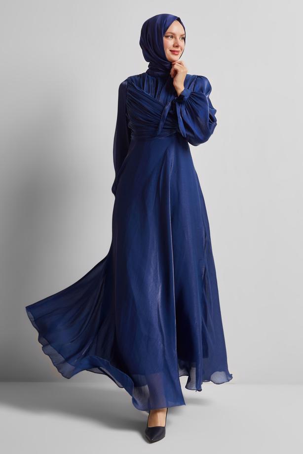 Tesettür giyim LACİVERT BÜZGÜ DETAYLI ABİYE ELBİSE T 0226 - TRENDTESETTÜR