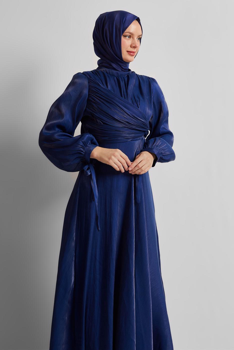 Vêtements hijab BLEU MARINE ROBE DE SOIRÉE DÉTAILLÉE SMOCKÉE T 0226