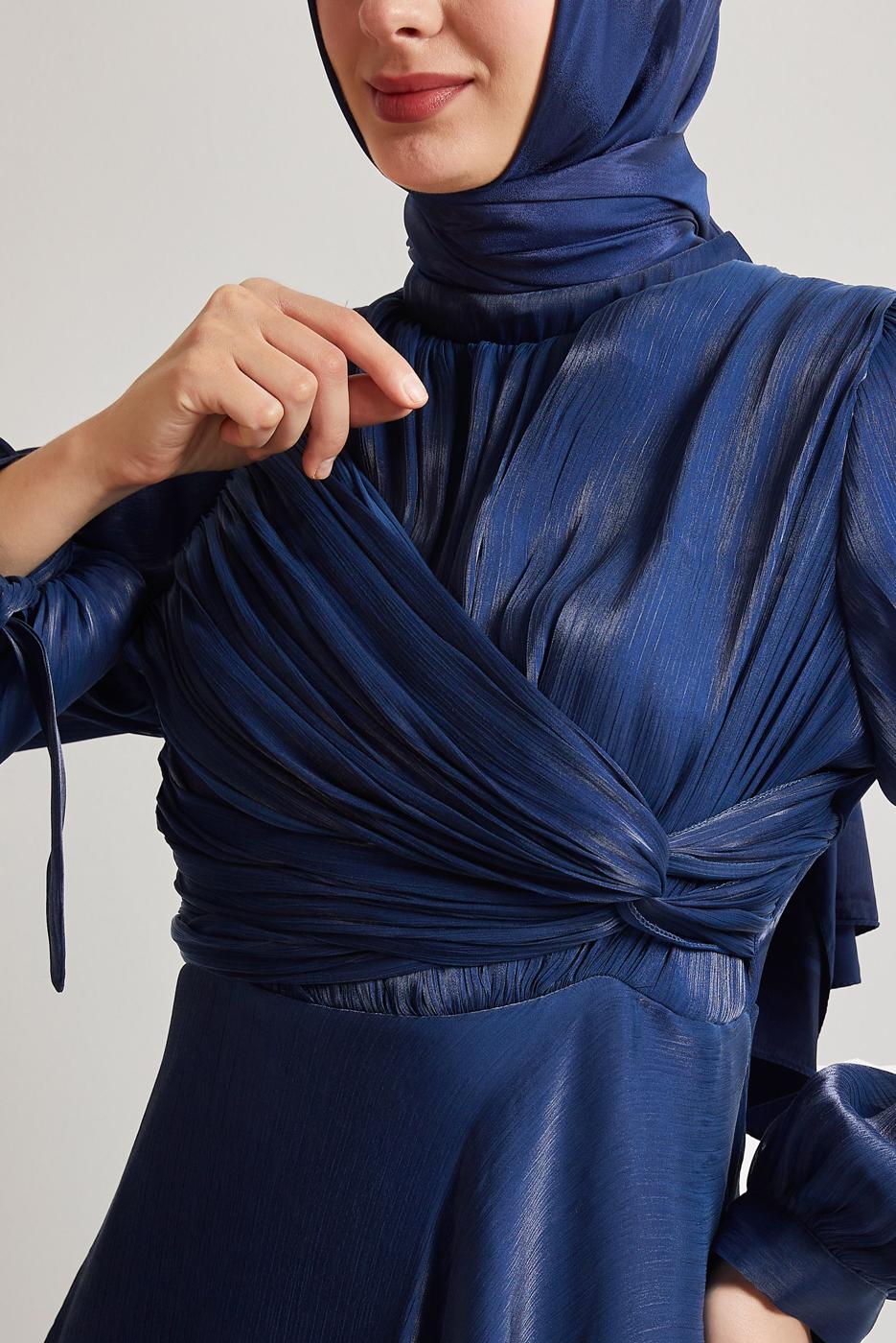 Vêtements hijab BLEU MARINE ROBE DE SOIRÉE DÉTAILLÉE SMOCKÉE T 0226