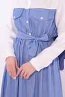 Tesettür giyim MAVİ KUŞAKLI GARNİLİ ELBİSE T 1774