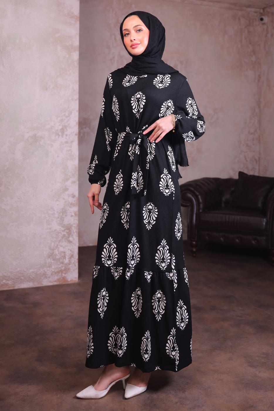 Tesettür giyim SİYAH KUŞAKLI DESENLİ ELBİSE T 2684