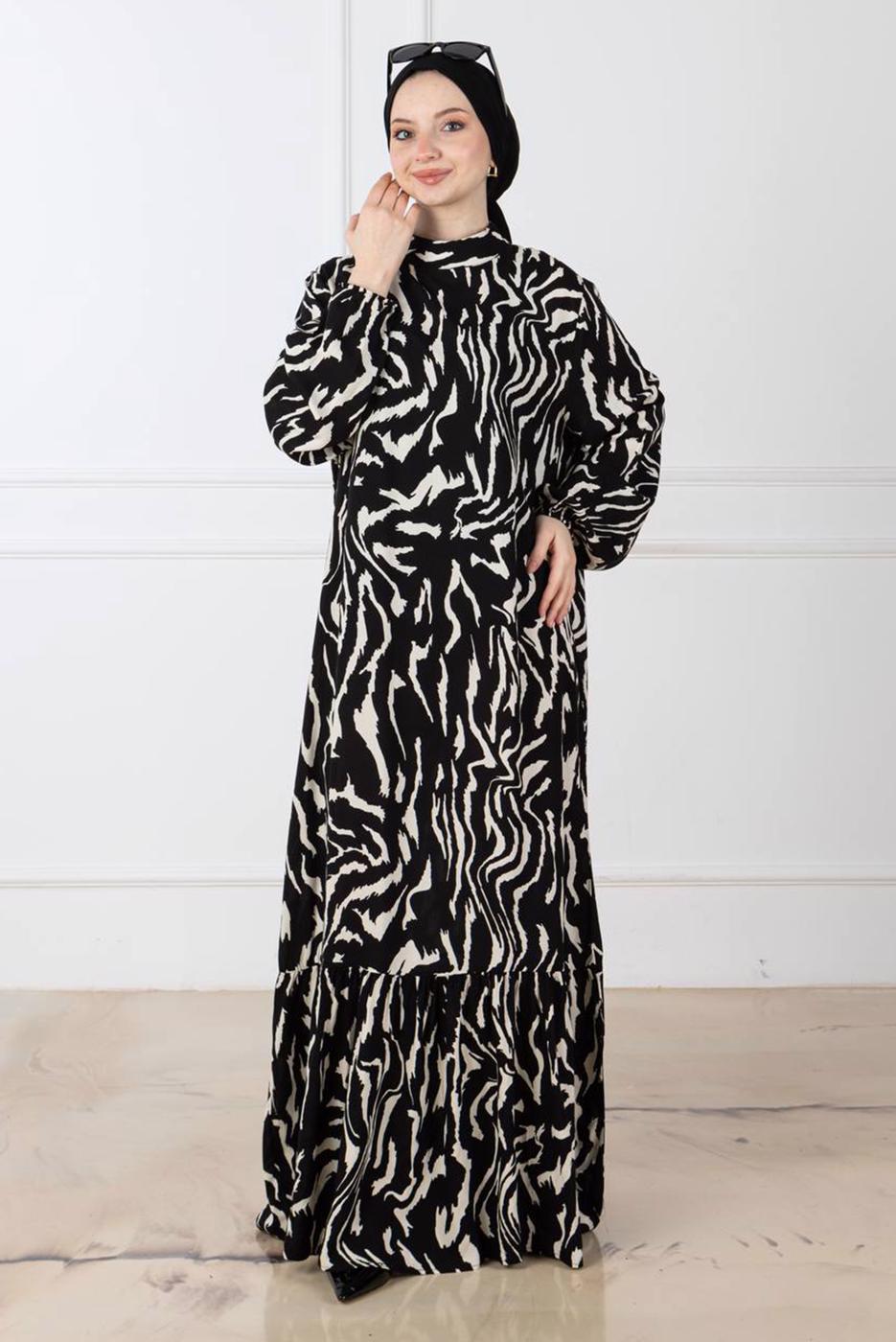 Tesettür giyim SİYAH DESENLİ ELBİSE T 3698