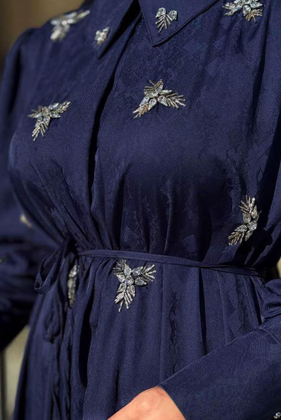 Tesettür giyim LACİVERT TAŞLI JAKAR ELBİSE T 4293