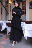 Tesettür giyim SİYAH KUŞAKLI KATLI ELBİSE T 7884