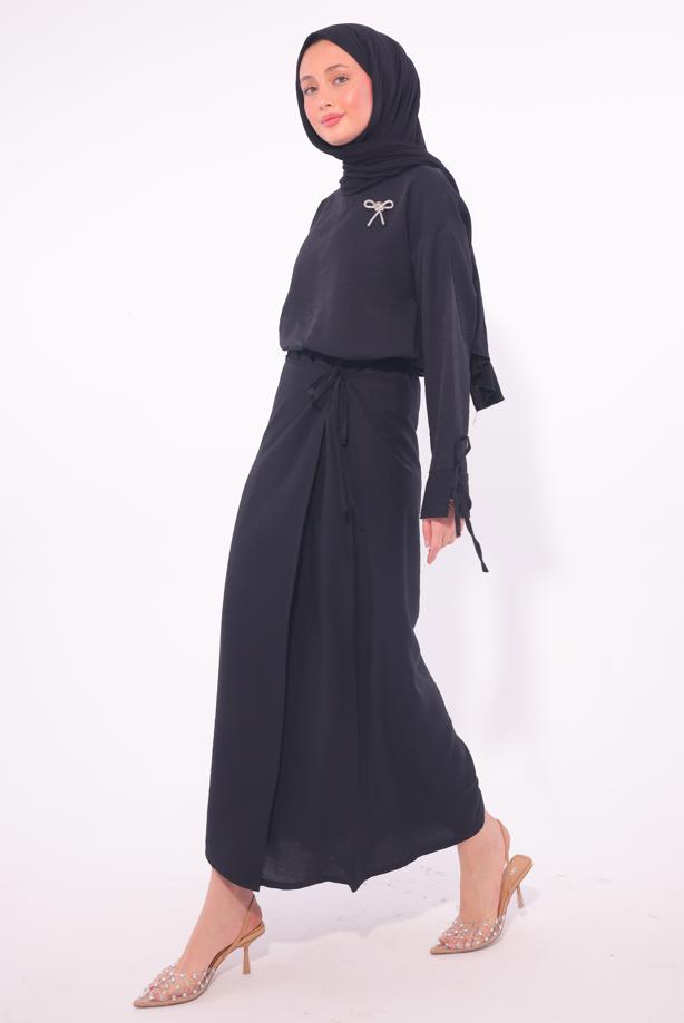 Tesettür giyim SİYAH BROŞLU ETEKLİ TAKIM T 7974 - TRENDTESETTÜR