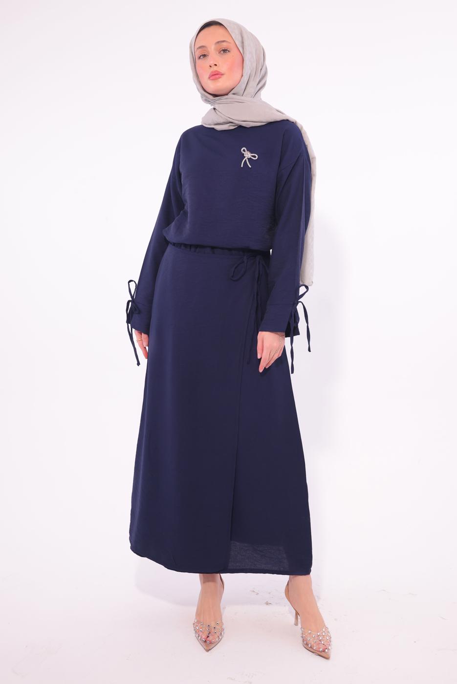 Tesettür giyim LACİVERT BROŞLU ETEKLİ TAKIM T 7974