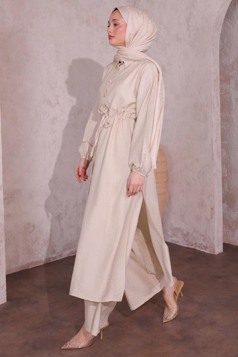 Tesettür giyim BEJ YIRTMAÇ DETAYLI PANTOLONLU TAKIM T 0774