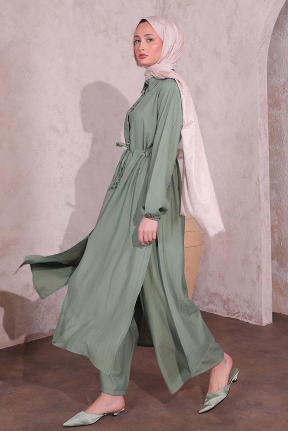 Tesettür giyim YEŞİL YIRTMAÇ DETAYLI PANTOLONLU TAKIM T 0774