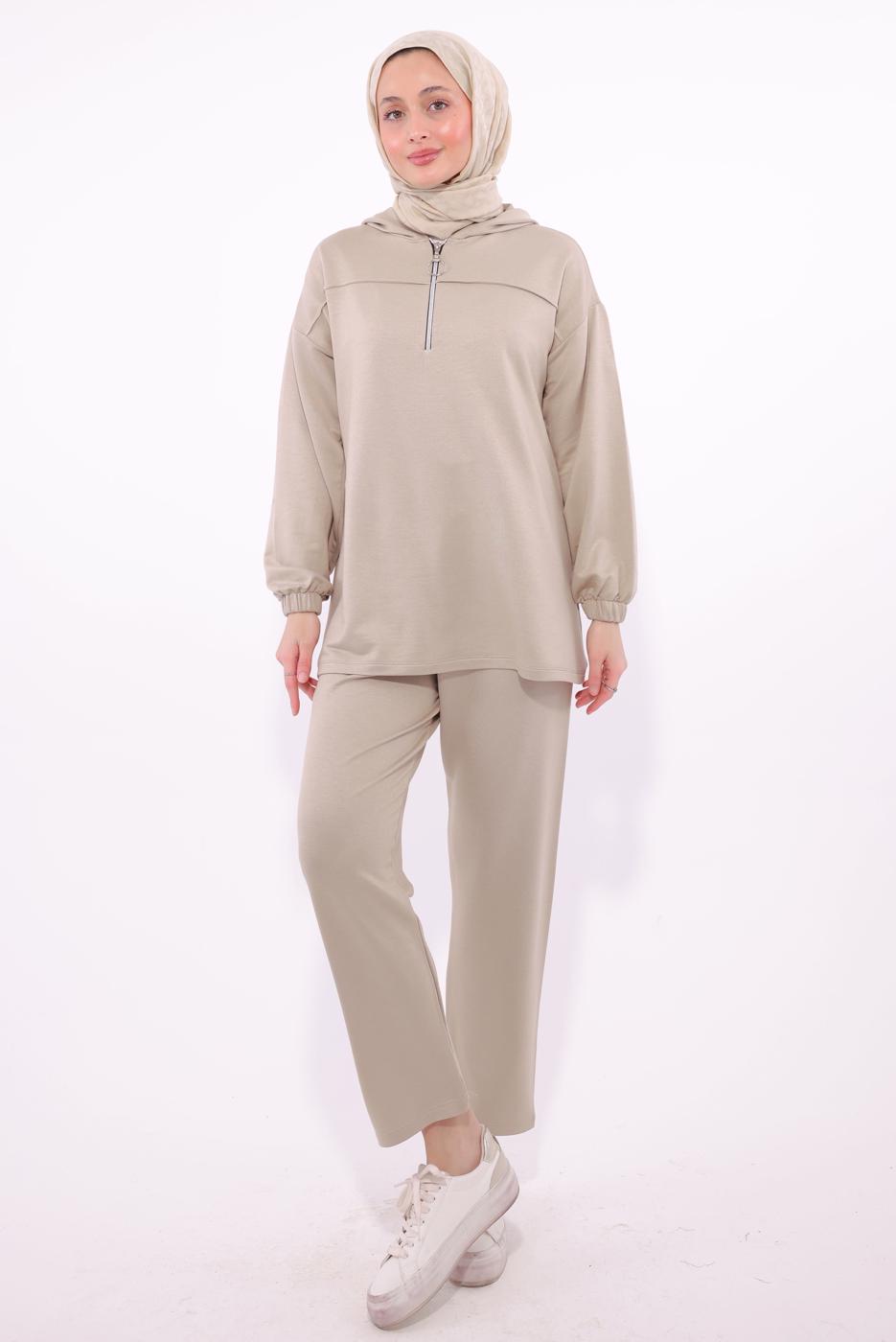 Tesettür giyim BEJ KAPÜŞONLU PANTOLONLU TAKIM T 1074