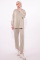 Tesettür giyim BEJ KAPÜŞONLU PANTOLONLU TAKIM T 1074