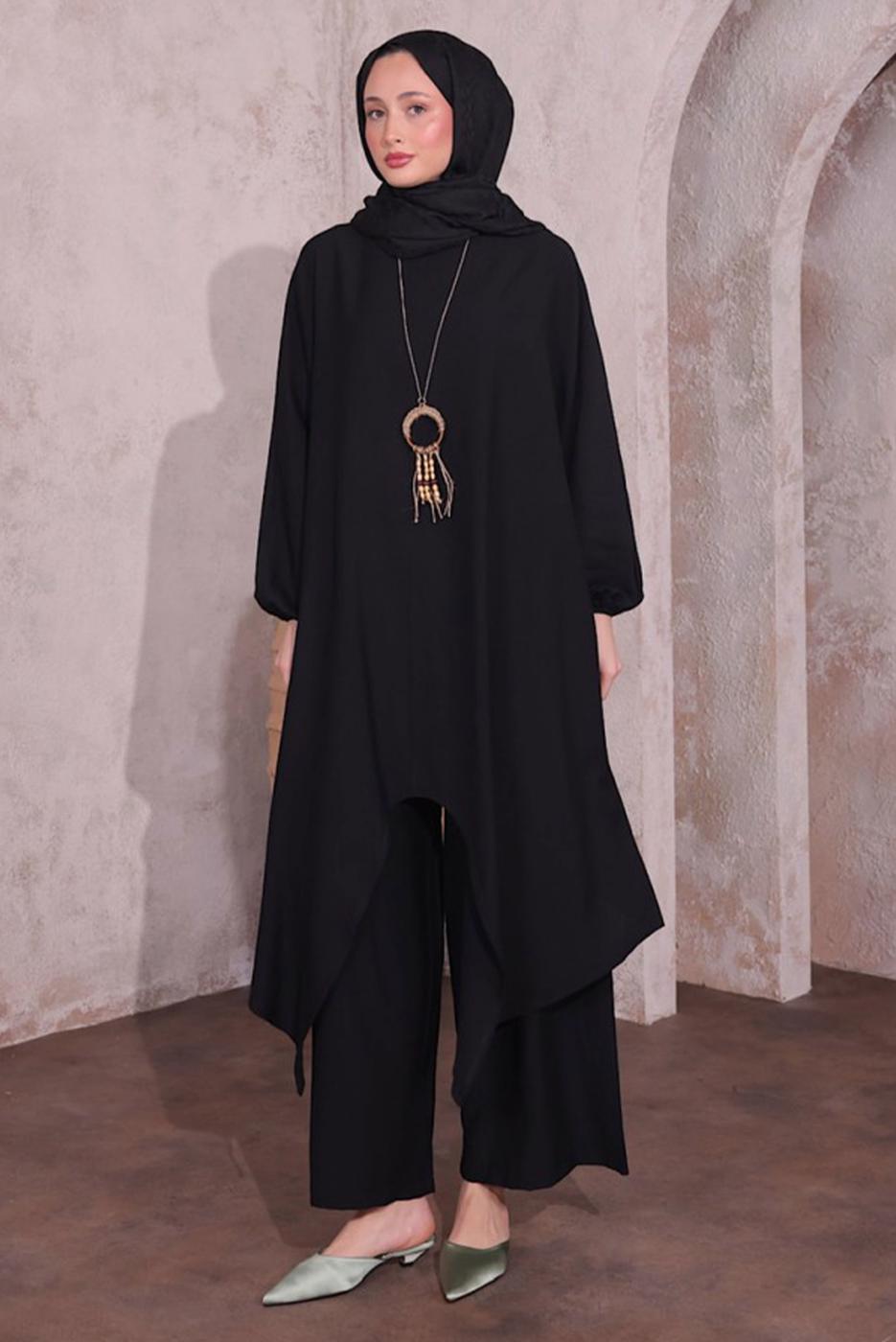 Tesettür giyim SİYAH KOLYELİ SALAŞ PANTOLONLU TAKIM T 5674