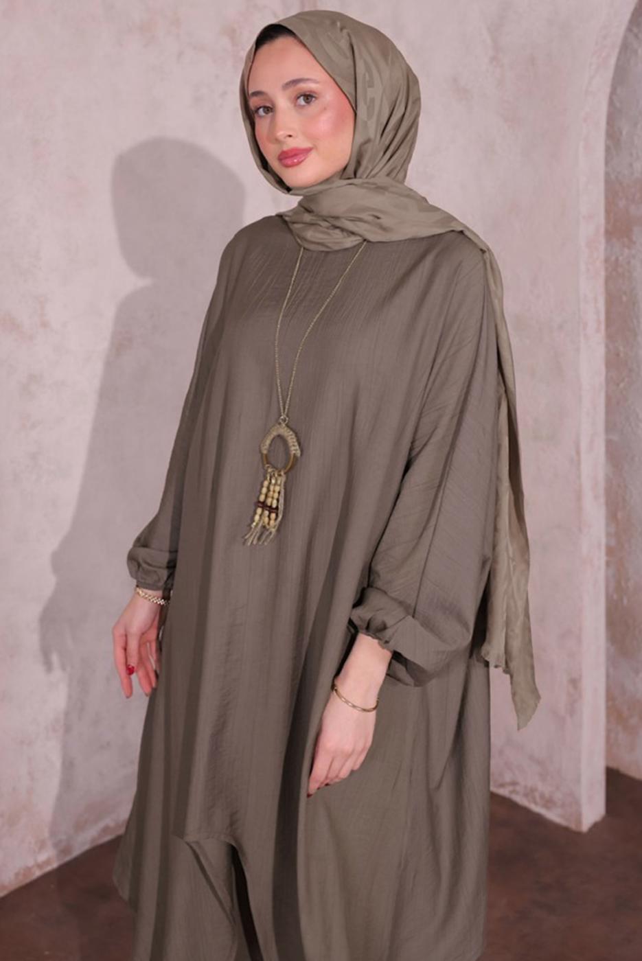 Tesettür giyim VİZON KOLYELİ SALAŞ PANTOLONLU TAKIM T 5674