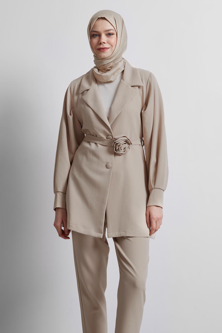 Tesettür giyim BEJ KUŞAKLI PANTOLONLU TAKIM T 5816