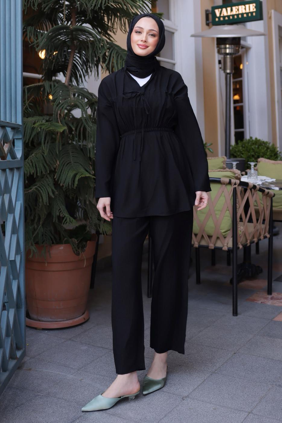 Hijab clothing BLACK ELASTIC WAIST PANTS SUIT T 6984