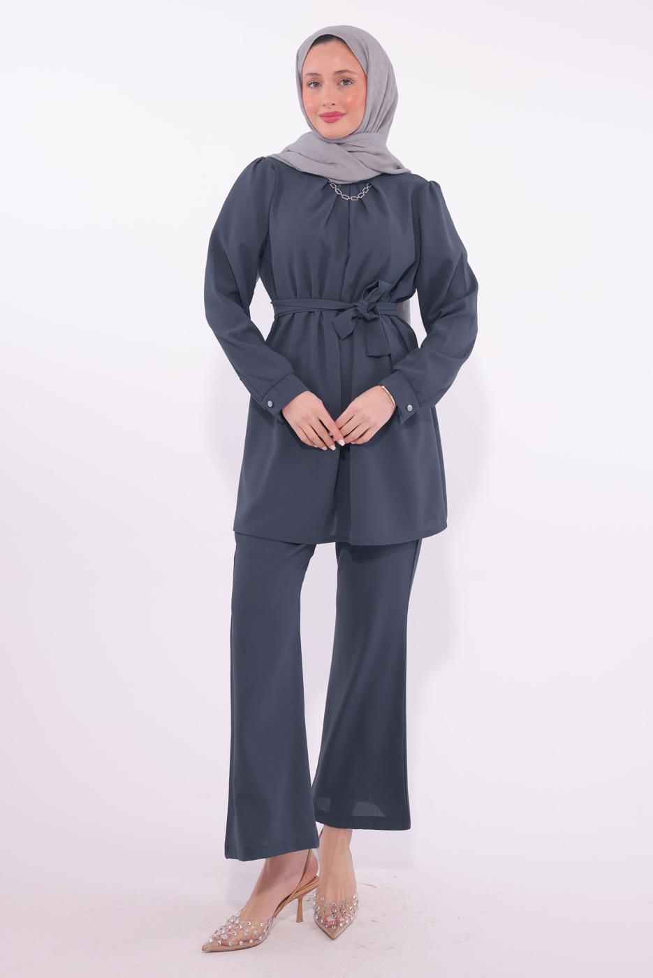 Tesettür giyim GRİ KOLYE DETAYLI PANTOLONLU TAKIM T 7674
