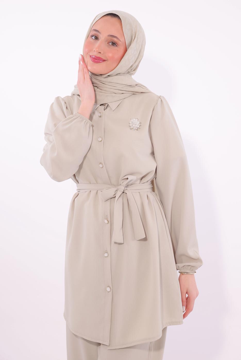Tesettür giyim BEJ KUŞAKLI PANTOLONLU TAKIM T 8674