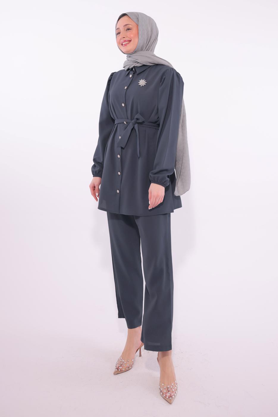 Tesettür giyim GRİ KUŞAKLI PANTOLONLU TAKIM T 8674