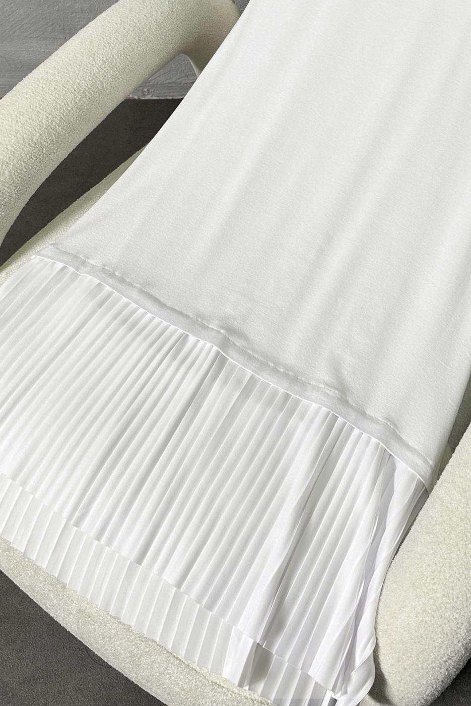 Hijab clothing WHITE SLEEVELESS INNER TUNIC T 6774